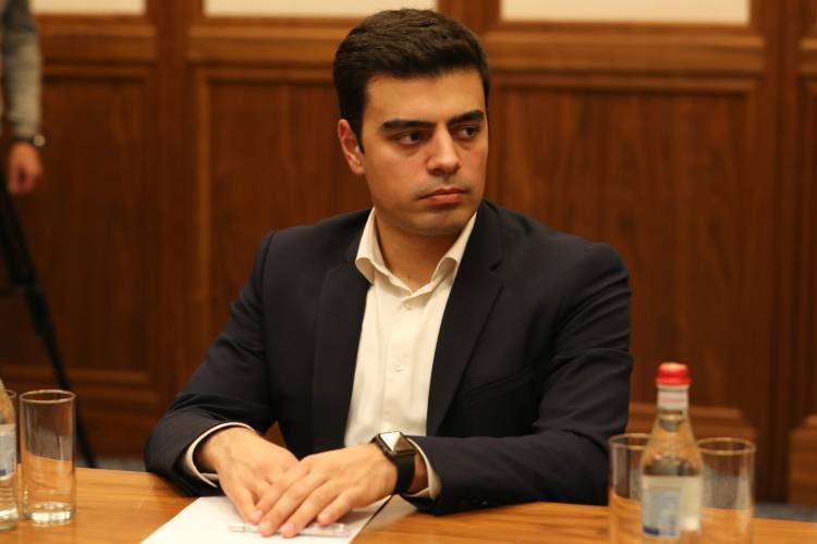 Փաշինյանը, եթե մնաց իշխանության Հայաստանը կմտնի որևէ պետության տիրապետության ներքո. Սոս Հակոբյան