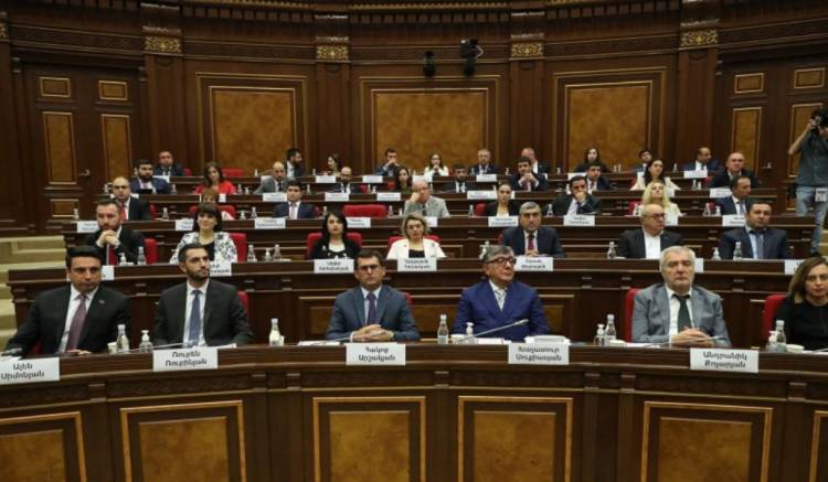 ՔՊ-ում խուճապն անցել է. «Ժողովուրդ»