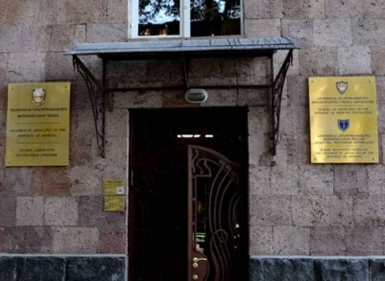 Փաստաբանների պալատը բռնի տեղահանված արցախցիներին իրավաբանական անվճար խորհրդատվություն կտրամադրի