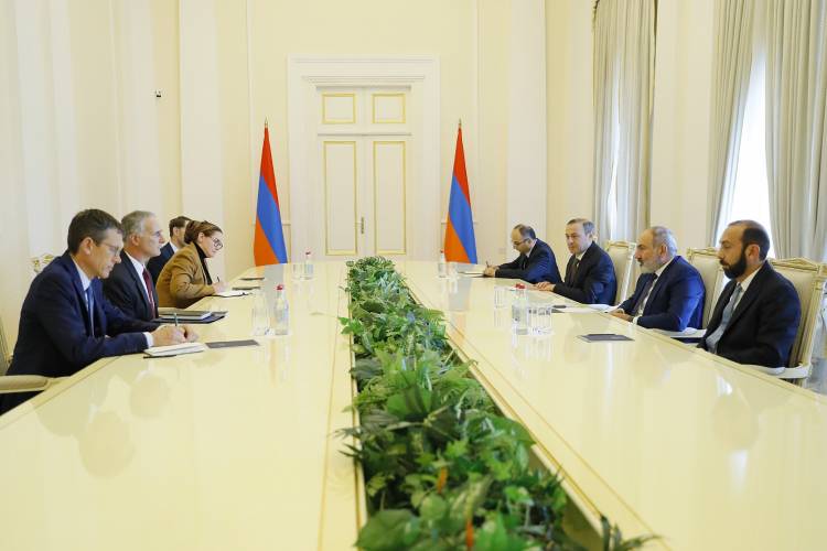 Փաշինյանը և ամերիկացի համանախագահը քննարկել են Հայաստան-Ադրբեջան կարգավորումը, Գրանադայի քառակողմ հանդիպումը