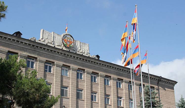 Արցախի նախարարներն ու պատգամավորները վախենո՞ւմ են Ալիևից. ինչու չեն աշխատում. «Ժողովուրդ»