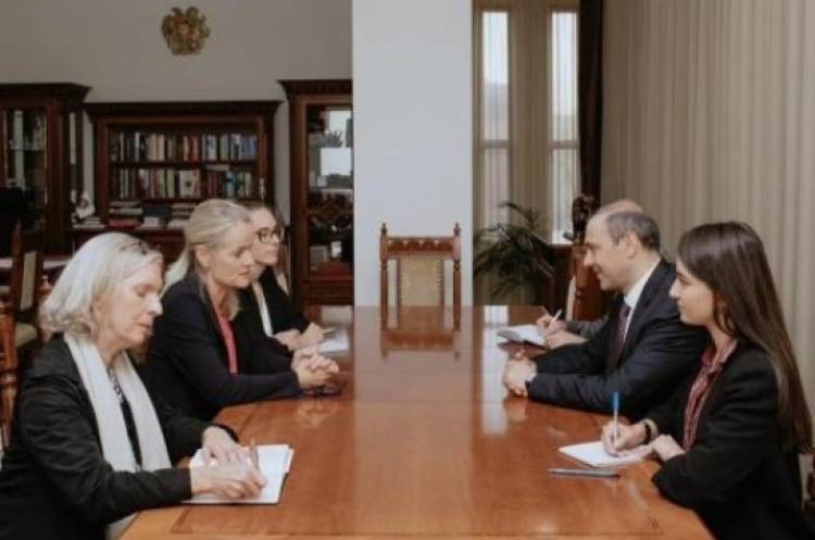 Գրիգորյանը ԵԽ ներկայացուցչի հետ քննարկել է տարածաշրջանային զարգացումները