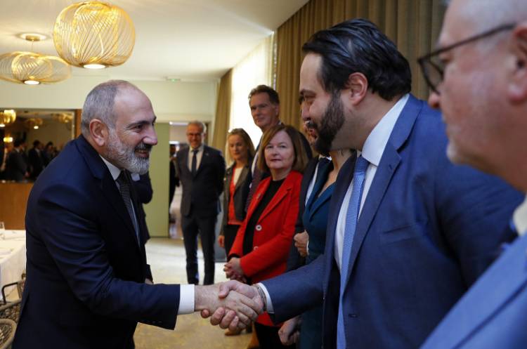 Փաշինյանը հանդիպում է ունեցել Եվրոպական խորհրդարանի մի խումբ պատգամավորների հետ