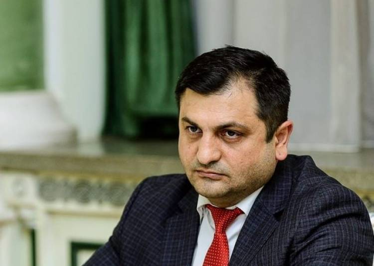 Աջափնյակի դատարանի բակում կրակոցներ հնչելու վերաբերյալ ահազանգ է ստացվել