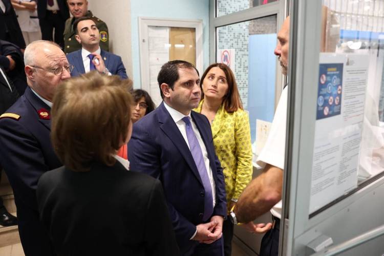 Պապիկյանը Ֆրանսիայում մի շարք հանդիպումներ է ունեցել
