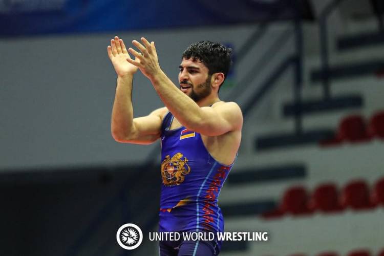 Մանվել Խնձրցյանը նվաճեց Աշխարհի առաջնության արծաթե մեդալ