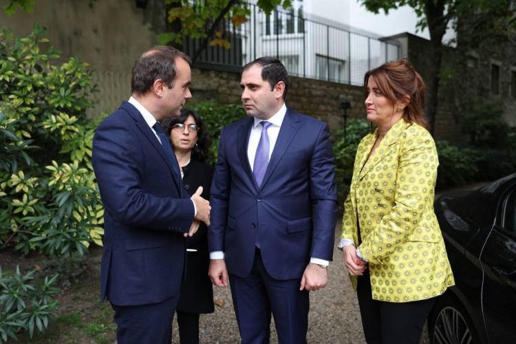 Ֆրանսիան Հայաստանի և հայերի կողքին է․ Ֆրանսիայի ԶՈՒ նախարար