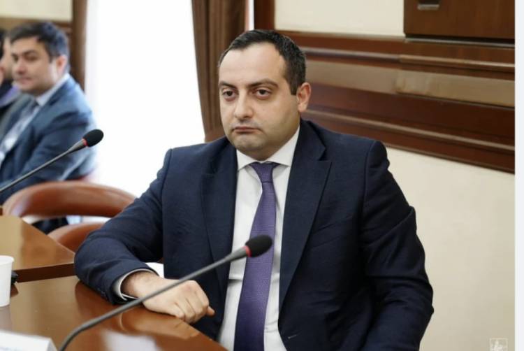 Լևոն Հովհաննիսյանը վայր է դրել Երևանի ավագանու մանդատը. ով է փոխարինելու նրան