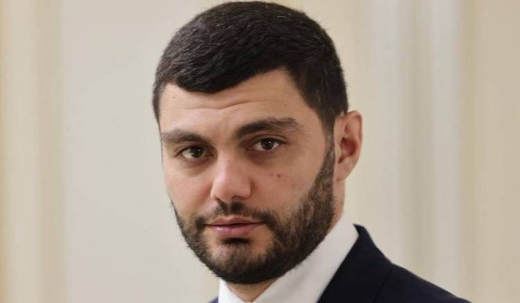 Ինչ է թաքցնում Դավիթ Առաքելյանը. ֆինանսական աղբյուրները թափանցիկ չեն.«Ժողովուրդ»
