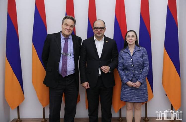 «Պատիվ ունեմ»-ի անդամները հանդիպել են ԵԽԽՎ մոնիտորինգի հանձնաժողովի ՀՀ հարցերով համազեկուցողների հետ