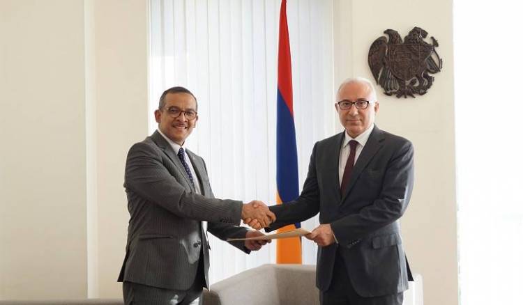 Ինդոնեզիայի նորանշանակ դեսպանն իր հավատարմագրերի պատճենն է հանձնել ՀՀ փոխարտգործնախարարին