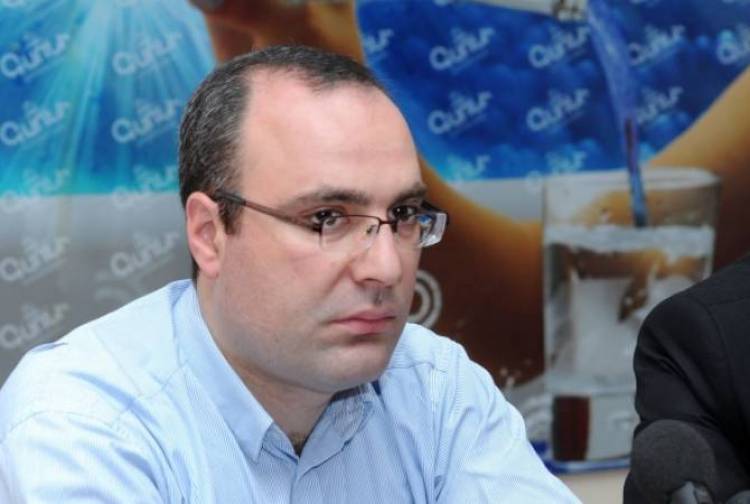 Իշխանությունն ուզում է նստի միանգամից երկու աթոռին՝ լինի ՀԱՊԿ անդամ, բայց չմասնակցի նիստերին