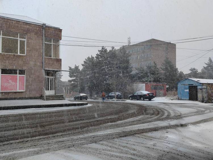 Առաջին ձյունը՝ Արթիկում․ լուսանկարներ