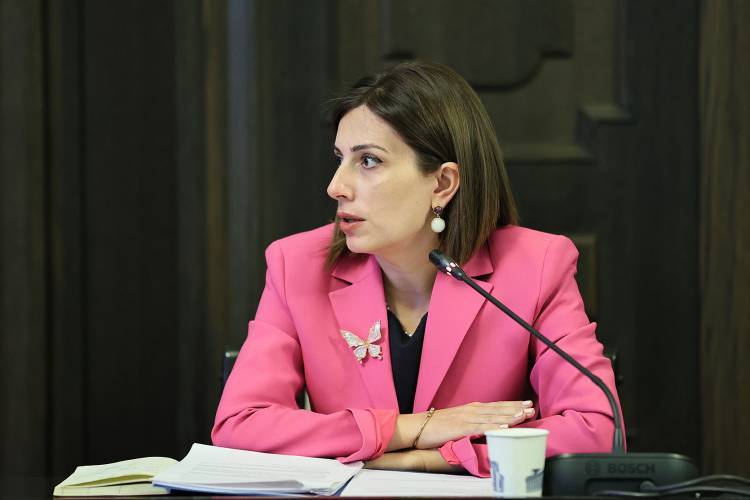 ՔՊ-ում Անահիտ Ավանեսյանի հետ մոտ 2 ժամանոց փակ հանդիպում է եղել․ «Հրապարակ»