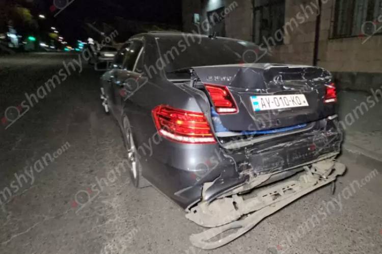 Բախվել են Chevrolet-ն ու Mercedes-ը. վարորդները եղել են ոչ սթափ