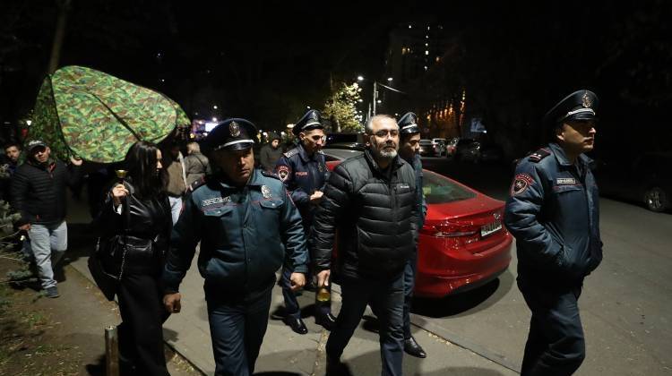 Փաշինյանին կարելի էր, մյուսները՝ ոչ. «Հրապարակ»