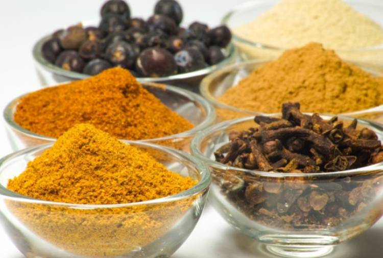 Թեթևացրեք փքվածությունը և նվազեցրեք բորբոքումը. 2 համեմունք, որոնք ձեր ստամոքսը կդարձնեն հարթ