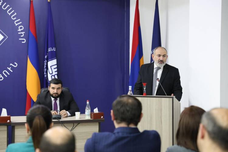 Ի՞նչ են քննարկել ՔՊ-ականները, Փաշինյանը մի քանի ժամ թույլ է տվել կարծիք հայտնել․ «Հրապարակ»
