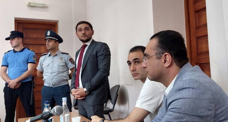 Չալաբյանին կրկի՞ն կկալանավորեն․ «Հրապարակ»