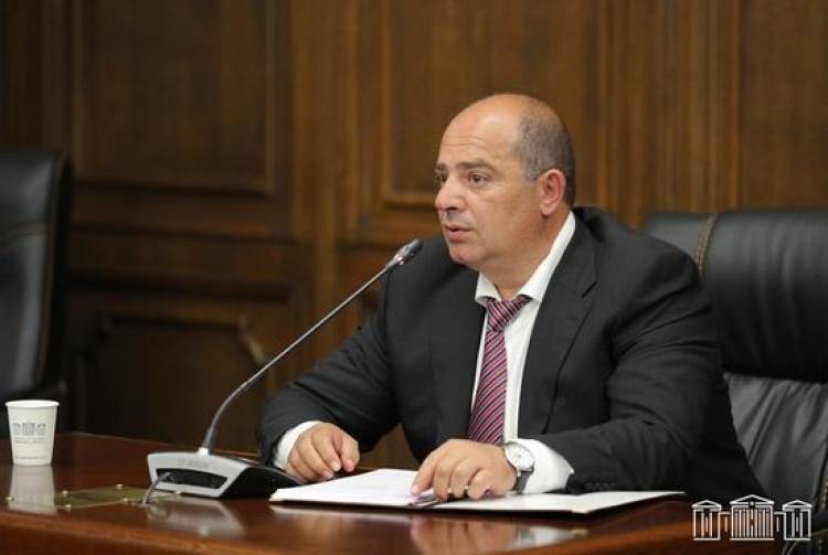Այդ անկլավները նոր չեն առաջացել․ «Հրապարակ»