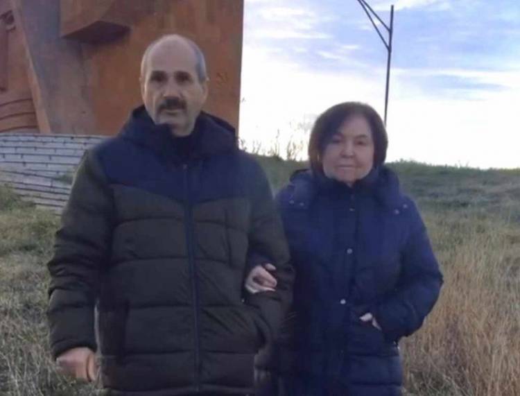 Ամուսնու հետ Արցախում մնացած «պարետ» Սաքոյի կինը ինստագրամում տեսանյութեր է հրապարակում
