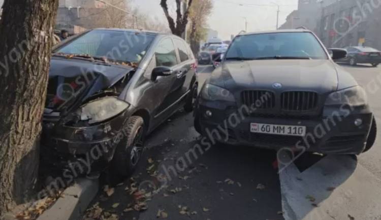 Երևանում բախվել են BMW X5-ն ու Mercedes-ը. վիրավոր կա