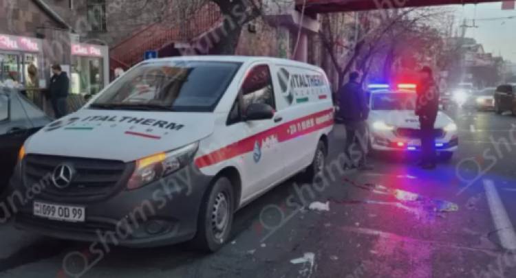 Mercedes Vito-ն վրաերթի է ենթարկել փողոցը չթույլատրելի հատվածով անցնող հետիոտնին