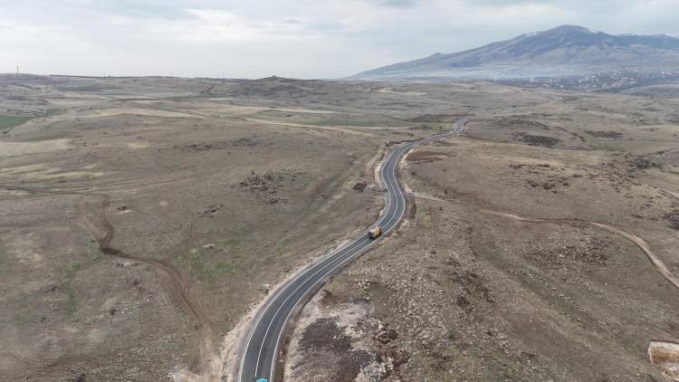 Ավարտվել է Արագյուղ ու Քարաշամբ բնակավայրերն իրար կապող ճանապարհի հիմնանորոգումը