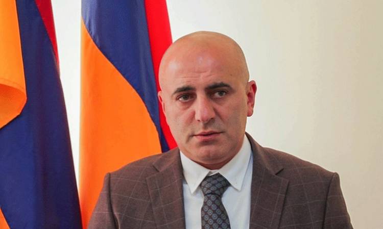 Գաղտագողի երդվել է․ «Հրապարակ»
