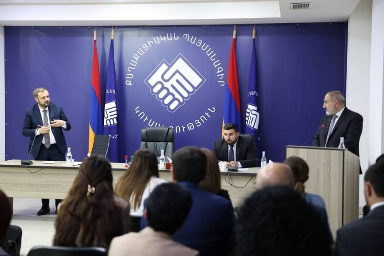 Նիկոլ Փաշինյանը կասկածում է բոլորին․ նա ՔՊ-ականներից ստուգարք է վերցրել․ «Հրապարակ»