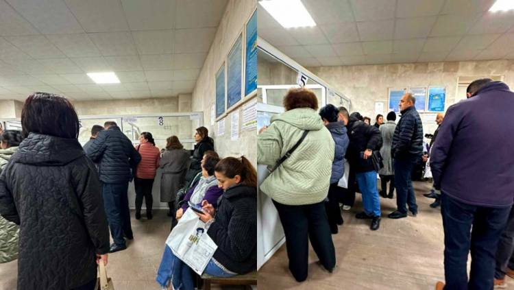 Անձնագրայիններում «բարդակ» է. հարյուրավոր արցախցիների սպասարկում է մեկ պատուհան