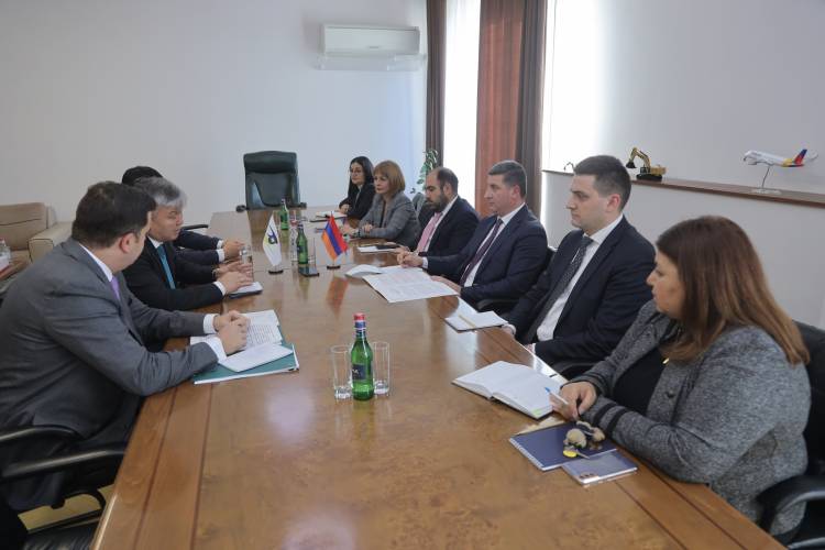 Գնել Սանոսյանն ընդունել է ԵԱՏՄ նախարար Արզիբեկ Կոժոշևին. ի՞նչ են քննարկել