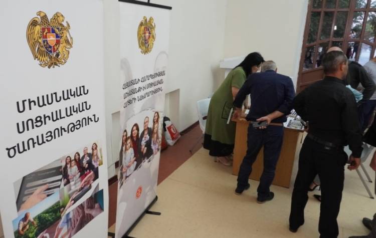 Մեծ քաշքշուկ երկու կոպեկի համար․ «Հրապարակ»