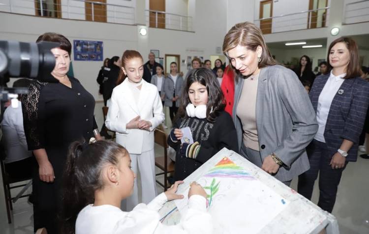 Աննա Հակոբյանը այցելել է Շիրակի մարզ