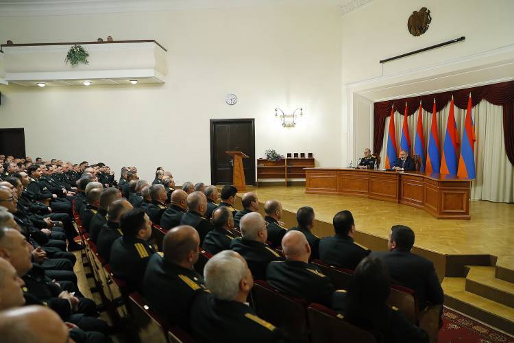 Կարեւորը ԱԱԾ աշխատողները, ոստիկաններն ու քննիչներն են․«Հրապարակ»