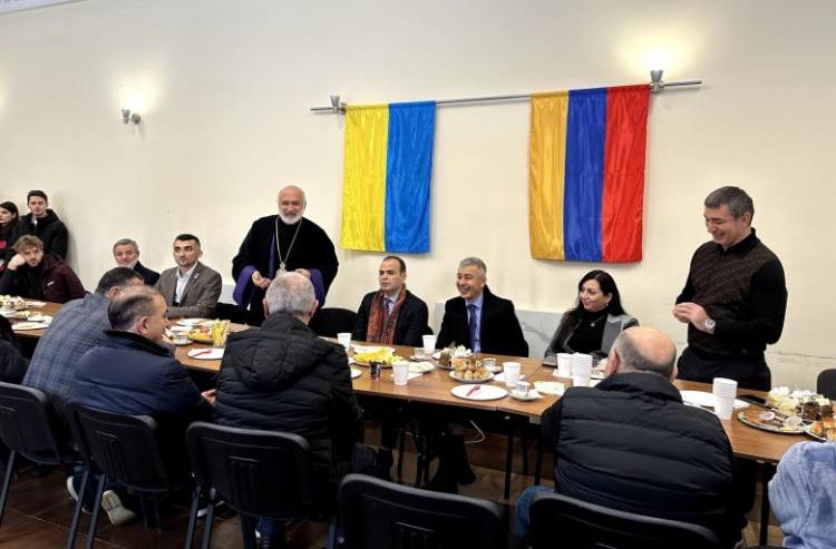 Սինանյանի «անհավանական արկածները» Ուկրաինայում․ «Փաստ»