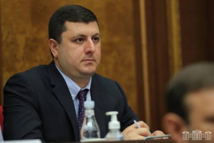 «Խաղաղության» անվան տակ փորձում են ՀՀ մի շարք բնակավայրեր հանձնել․ պատգամավոր