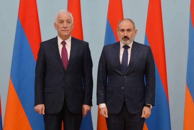 ՌԴ նախագահը Ամանորի եւ Սուրբ Ծնունդի առթիվ շնորհավորել է Խաչատուրյանին եւ Փաշինյանին
