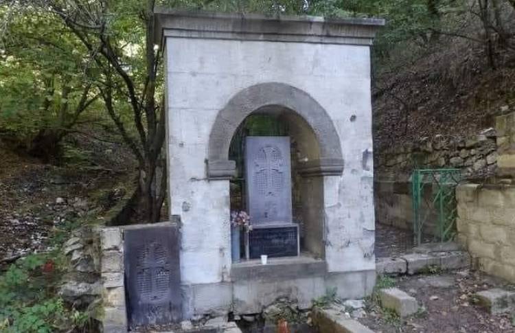 Ադրբեջանն ավերել է Քաշաթաղի շրջանի Աղանուս գյուղի աղբյուր-հուշարձանը (լուսանկարներ)