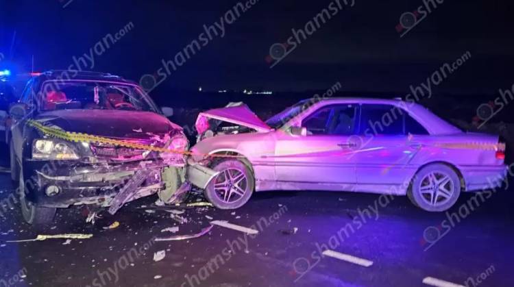 Վթար՝ Կոտայքում․ բախվել են Mercedes-ն ու Kia Sorrento-ն, վիրավորներ կան