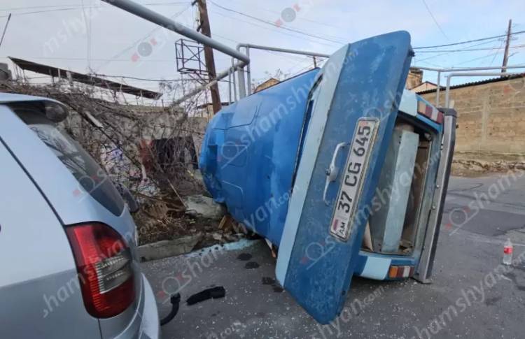 Վրաերթ՝ Սարի թաղում. «ՌԱՖ»-ը վրաերթի է ենթարկել հետիոտնին ու կողաշրջվել. վիրավորներ կան