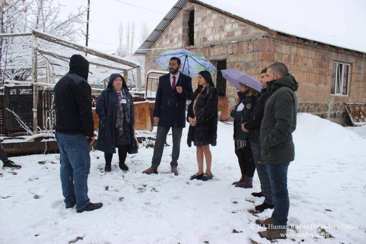 Անահիտ Մանասյանն ու Ռուստամ Բաքոյանը համատեղ այց են իրականացրել Իրաքից ժամանած և ապաստան հայցող եզդիներին