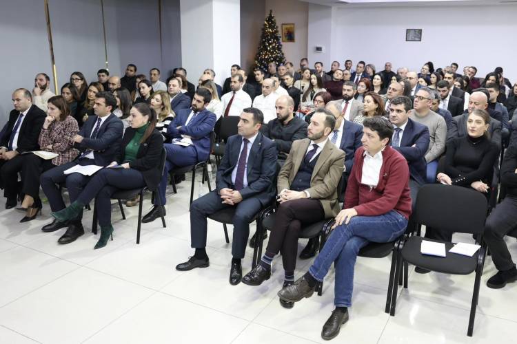 ՔՊ-ականներն արդեն «չափերն անցե՞լ» են, հարստացել մեծ տեմպերով. Փաշինյանը թիմակիցներին նախազգուշացում է տվել. «Ժողովուրդ»