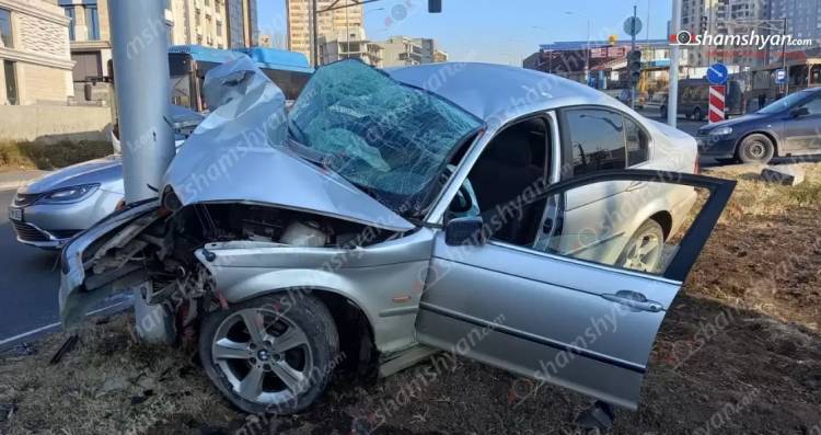 Խոշոր վթար՝ Երևանում. ոչ սթափ վարորդը BMW-ով 15 թաղամասի «կալցեվոյում» բախվել է երկաթե էլեկտրասյանը. վիրավորներ կան