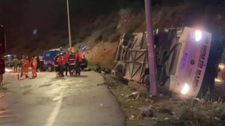 Թուրքիայում ավտոբուսի վթարի հետևանքով զոհվել է 9 մարդ, վիրավորվել՝ 28-ը