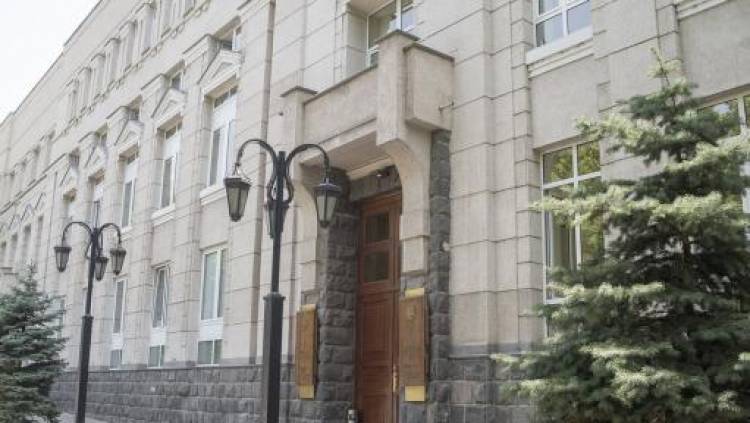 ՀՀ կենտրոնական բանկում տղամարդը հարձակվել է տեղում ծառայություն իրականացնող ոստիկանների վրա