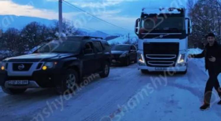 Բարձիթողի վիճակ՝ Վանաձոր-Դիլիջան ճանապարհին․ 20 կմ-անոց հատվածը պատված է մերկասառույցով