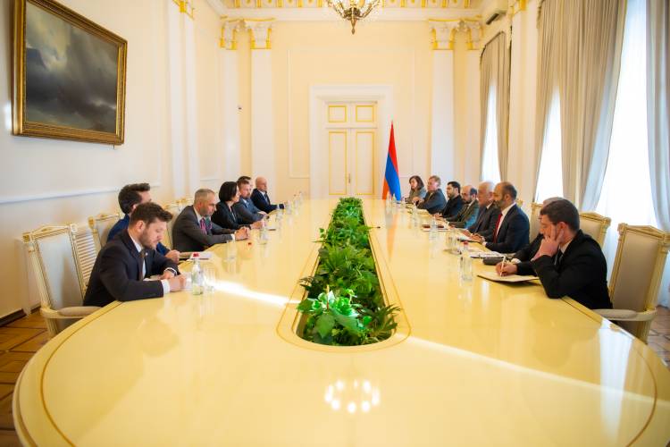 Վստա՛հ եղեք, նահանջ չենք ունեցել մեր բռնած ուղուց․ նախագահը՝ Չեխիայի պատվիրակությանը