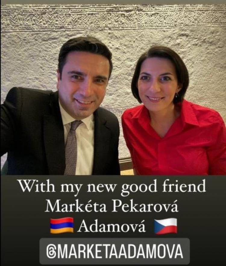 «Իմ նոր ընկերոջ հետ»․ Ալեն Սիմոնյանի և Մարկետա Պեկարովայի համատեղ լուսանկարը
