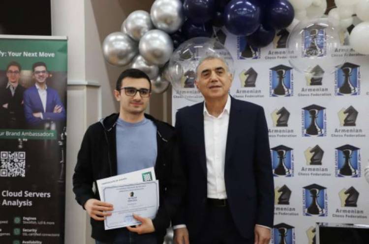 Հայաստանի արագ շախմատի առաջնության չեմպիոն՝ Մանուել Պետրոսյան, փոխչեմպիոն՝ Շանթ Սարգսյան